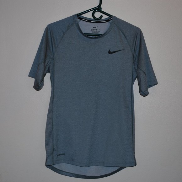 NIKE Other - Nike Men's SIZE MEDIUM SLIM FIT  Dri-Fit Pro Cool Workout Shirt PRE-OWNED